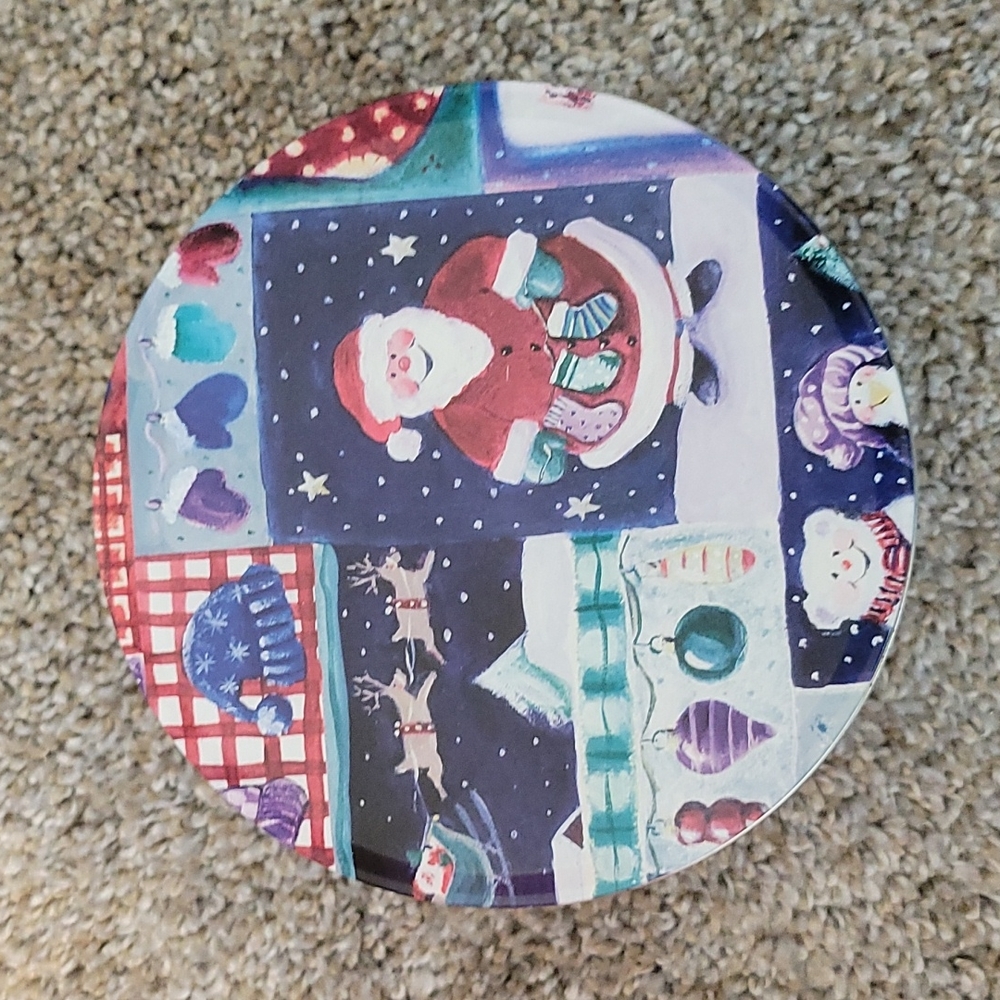 Christmas tin